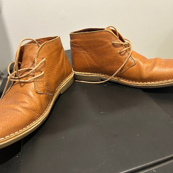 Tan Chukka Boots with Textured Leather and Crepe Sole - Picture 6 of 8